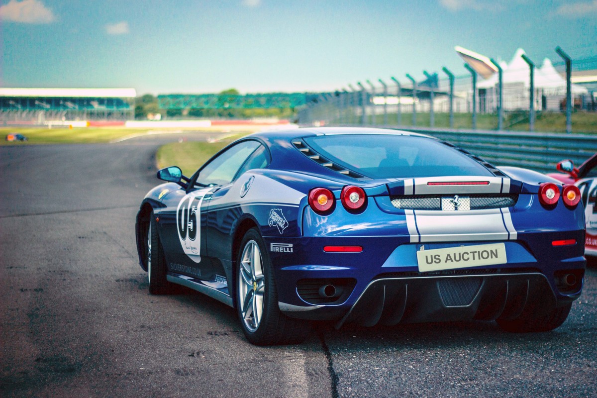 How to Import Cars from US Auctions to the UAE?